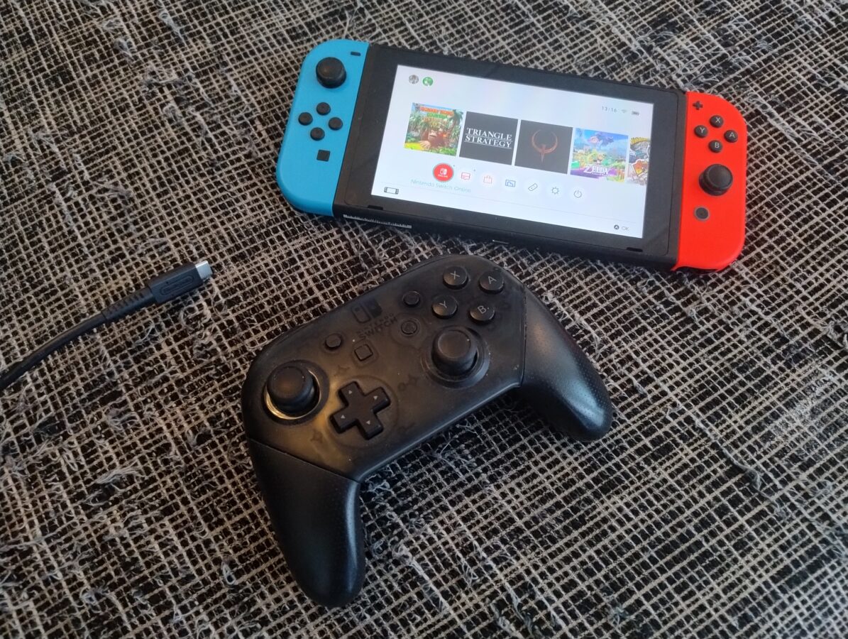 nintendo switch and pro controller